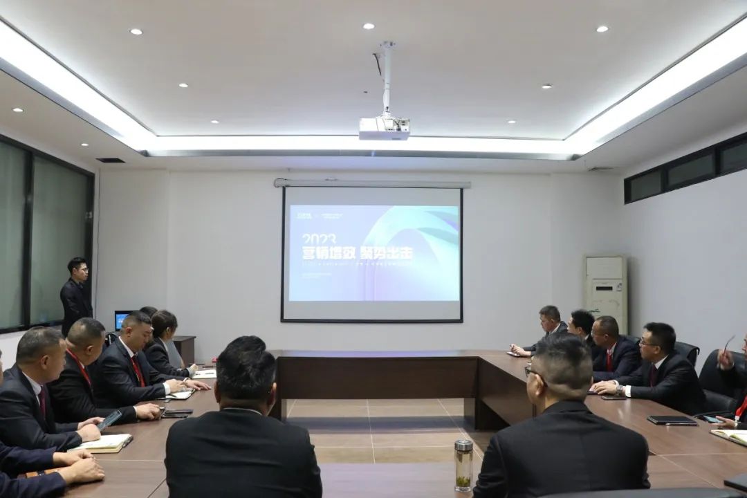 “營銷增效，聚勢出擊”——綠蘋果瓷磚品牌精英特訓(xùn)營圓滿召開！